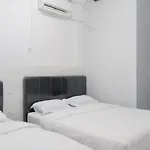 Hotel 889 Syariah Redpartner Banda Aceh