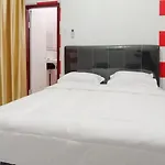 Hotel 889 Syariah Redpartner Banda Aceh